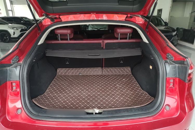Used Haval F7x 2019 2.0T Four-Wheel Drive Intelligent Sport Edition Trunk