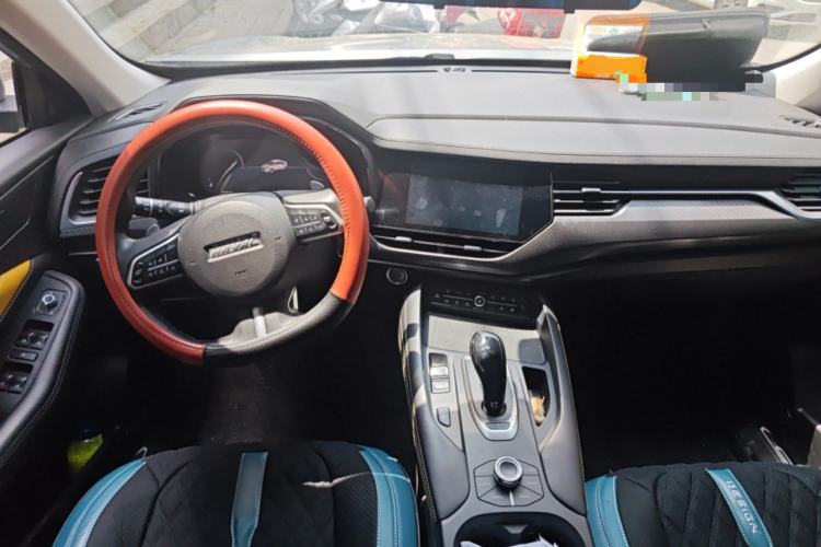 Used Haval F7x 2019 1.5T Two-Wheel Drive Intelligent Technology Edition Center Console