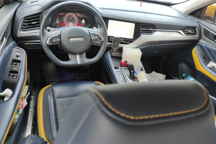 Used Haval F7x 2019 2.0T Four-Wheel Drive Performance Edition Center Console