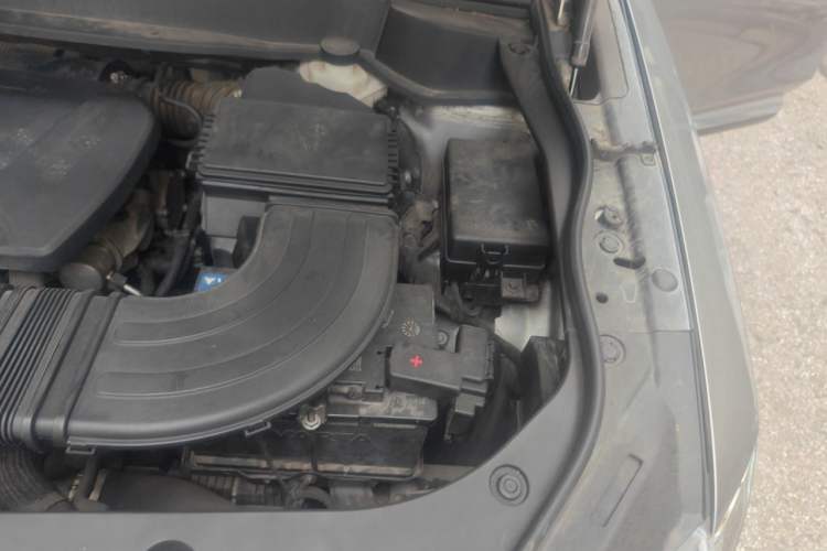 Used Haval F7x 2019 2.0T Two-Wheel Drive Intelligent Technology Edition Engine Bay Left