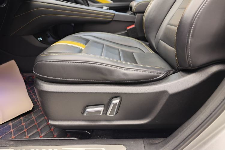 Used Haval F7x 2019 2.0T Two-Wheel Drive Intelligent Technology Edition Interior 12