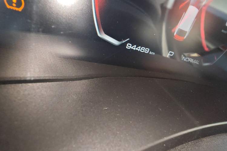 Used Haval F7x 2019 1.5T Two-Wheel Drive Smart & Trendy Edition Odometer Close Up