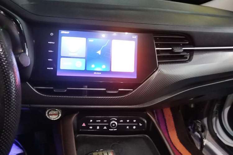 Used Haval F7x 2019 2.0T Two-Wheel Drive Intelligent Technology Edition Audio And AC Panel