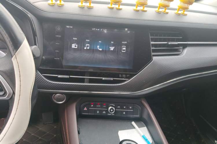 Used Haval F7x 2019 1.5T Two-Wheel Drive Smart & Trendy Edition Audio And AC Panel