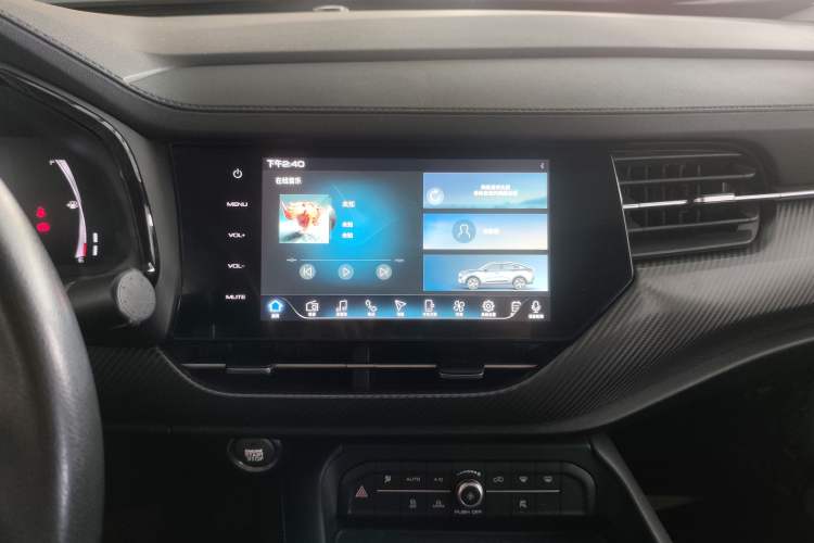 Used Haval F7x 2019 2.0T Two-Wheel Drive Smart & Stylish Play Edition Audio And AC Panel