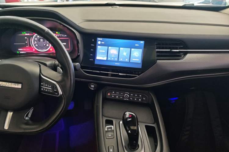Used Haval F7x 2019 2.0T Four-Wheel Drive Intelligent Sport Edition Audio And AC Panel