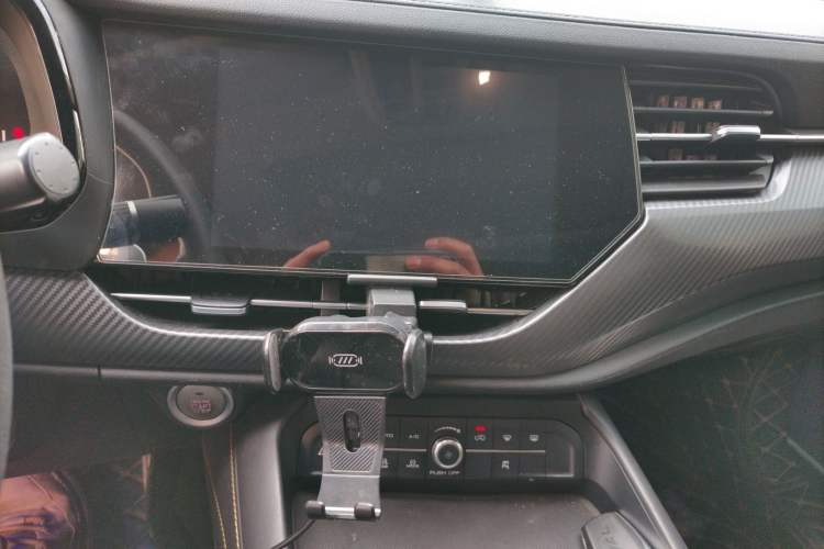 Used Haval F7x 2019 1.5T Two-Wheel Drive Smart & Trendy Edition Audio And AC Panel