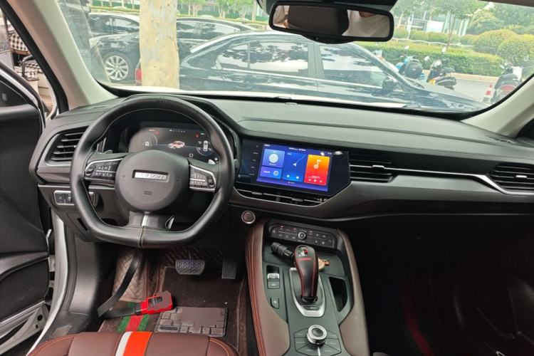 Used Haval F7x 2019 1.5T Two-Wheel Drive Intelligent Technology Edition Center Console