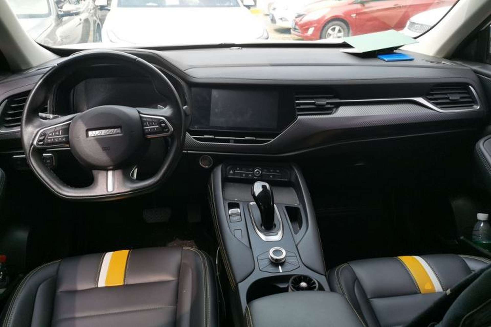 Used Haval F7x 2019 2.0T Two-Wheel Drive Smart & Stylish Play Edition Center Console