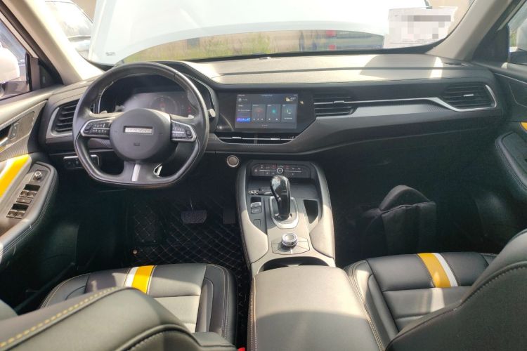 Used Haval F7x 2019 1.5T Two-Wheel Drive Smart & Trendy Edition Center Console