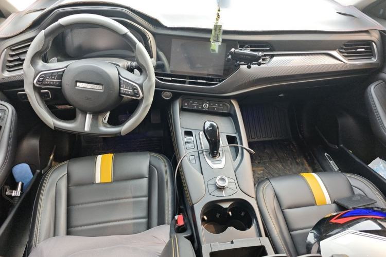 Used Haval F7x 2019 1.5T Two-Wheel Drive Smart & Trendy Edition Center Console