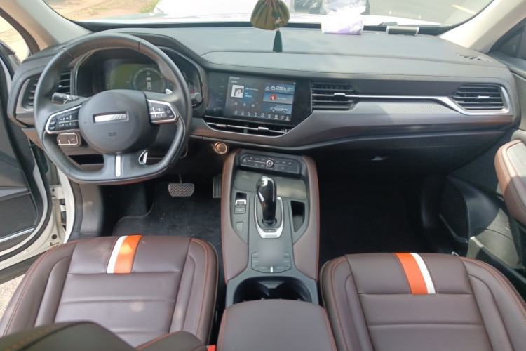 Used Haval F7x 2019 1.5T Two-Wheel Drive Smart & Trendy Edition Center Console