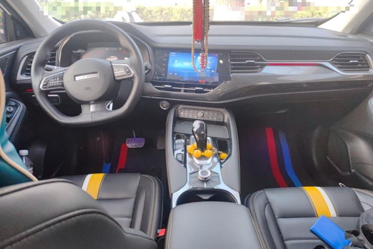Used Haval F7x 2019 2.0T Two-Wheel Drive Intelligent Technology Edition Center Console