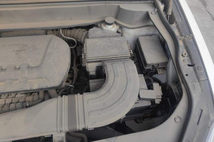 Used Haval F7x 2019 2.0T Two-Wheel Drive Intelligent Technology Edition Engine Bay Left