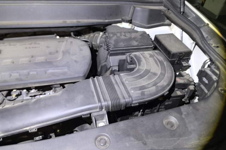 Used Haval F7x 2019 2.0T Two-Wheel Drive Smart & Stylish Play Edition Engine Bay Left