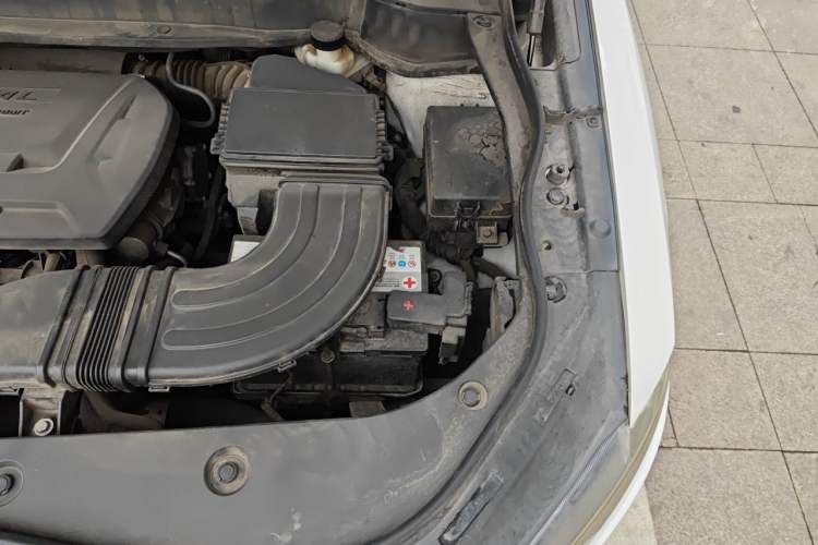 Used Haval F7x 2019 2.0T Two-Wheel Drive Intelligent Technology Edition Engine Bay Left