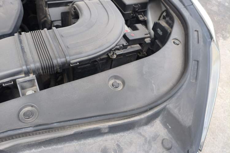 Used Haval F7x 2019 2.0T Two-Wheel Drive Intelligent Technology Edition Engine Bay Left