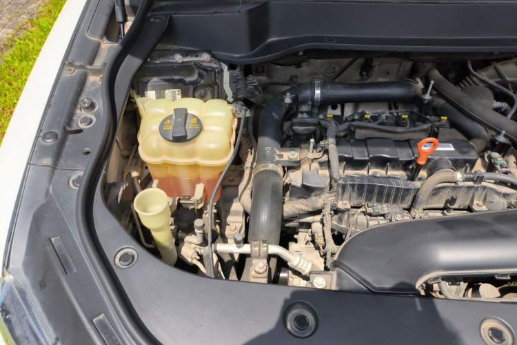 Used Haval F7x 2019 1.5T Two-Wheel Drive Intelligent Technology Edition Engine Bay Right