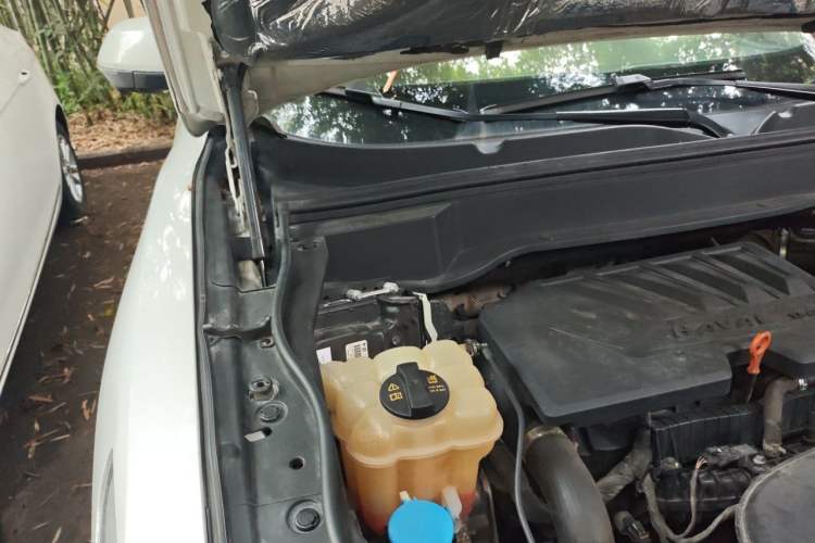 Used Haval F7x 2019 1.5T Two-Wheel Drive Smart & Trendy Edition Engine Bay Right