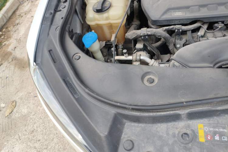 Used Haval F7x 2019 2.0T Two-Wheel Drive Intelligent Technology Edition Engine Bay Right