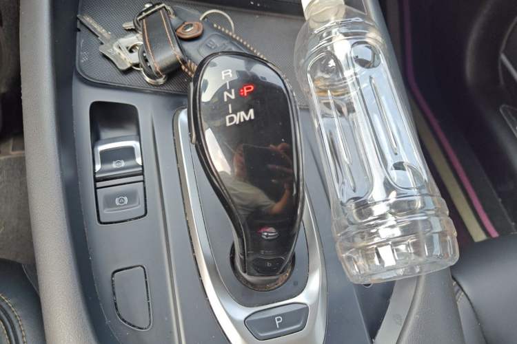 Used Haval F7x 2019 1.5T Two-Wheel Drive Smart & Trendy Edition Gear Lever