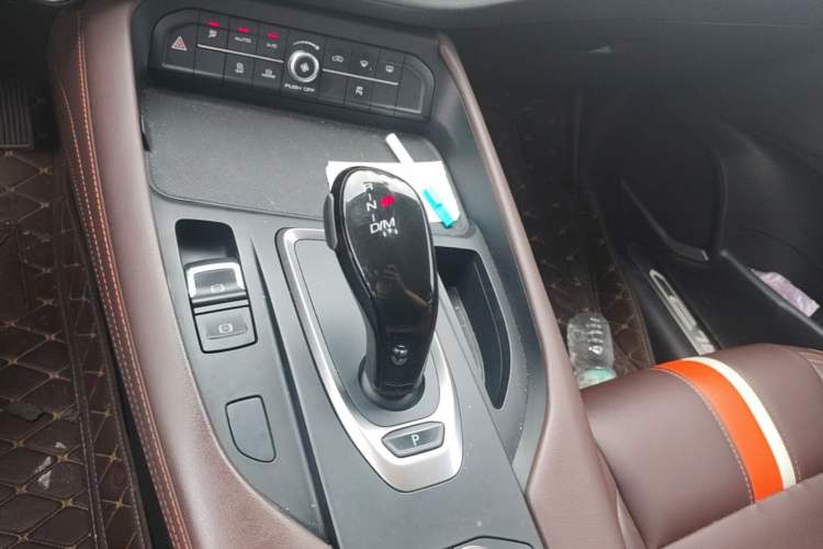 Used Haval F7x 2019 1.5T Two-Wheel Drive Smart & Trendy Edition Gear Lever