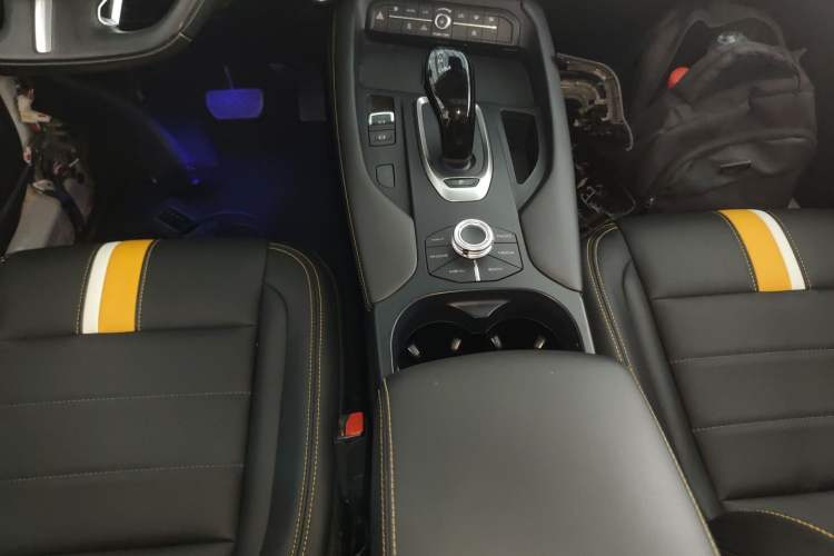 Used Haval F7x 2019 2.0T Two-Wheel Drive Smart & Stylish Play Edition Gear Lever