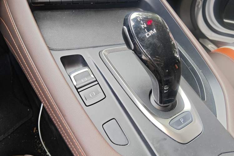 Used Haval F7x 2019 1.5T Two-Wheel Drive Smart & Trendy Edition Gear Lever
