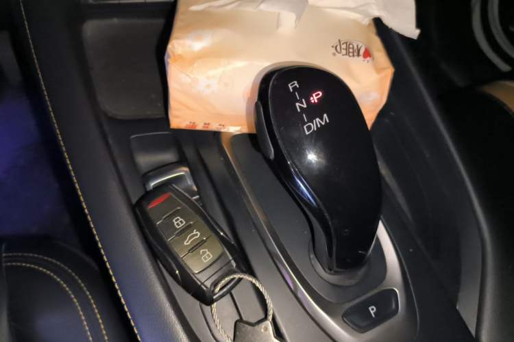 Used Haval F7x 2019 1.5T Two-Wheel Drive Smart & Trendy Edition Gear Lever