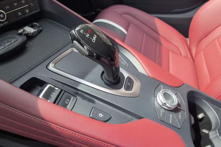 Used Haval F7x 2019 2.0T Two-Wheel Drive Intelligent Technology Edition Gear Lever