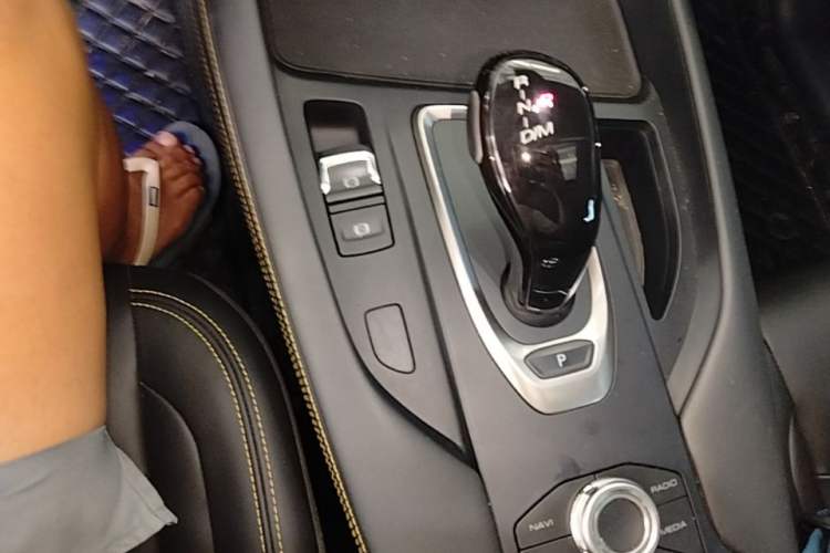 Used Haval F7x 2019 2.0T Two-Wheel Drive Smart & Stylish Play Edition Gear Lever
