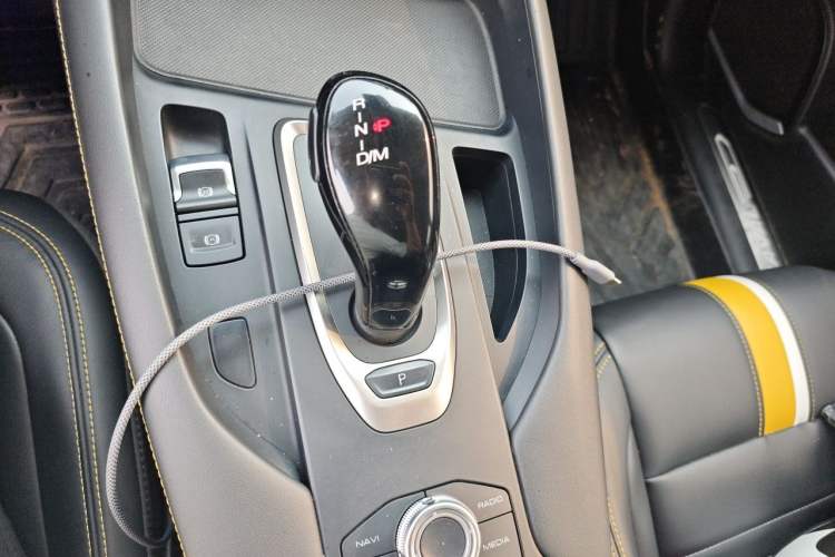 Used Haval F7x 2019 1.5T Two-Wheel Drive Smart & Trendy Edition Gear Lever