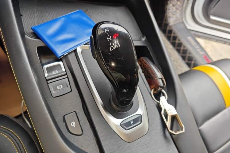 Used Haval F7x 2019 2.0T Two-Wheel Drive Intelligent Technology Edition Gear Lever