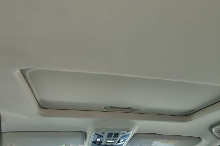 Used Haval F7x 2019 1.5T Two-Wheel Drive Smart & Trendy Edition Headliner
