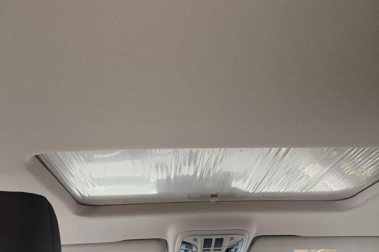 Used Haval F7x 2019 1.5T Two-Wheel Drive Smart & Trendy Edition Headliner