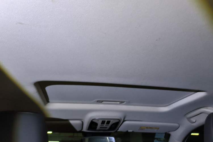 Used Haval F7x 2019 1.5T Two-Wheel Drive Smart & Trendy Edition Headliner