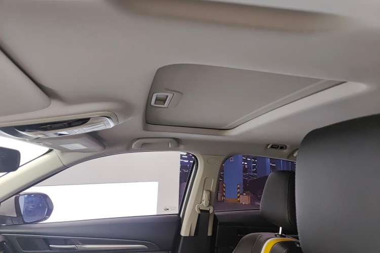 Used Haval F7x 2019 1.5T Two-Wheel Drive Smart & Trendy Edition Headliner