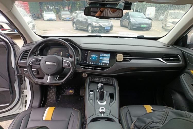 Used Haval F7x 2019 1.5T Two-Wheel Drive Smart & Trendy Edition Interior 2