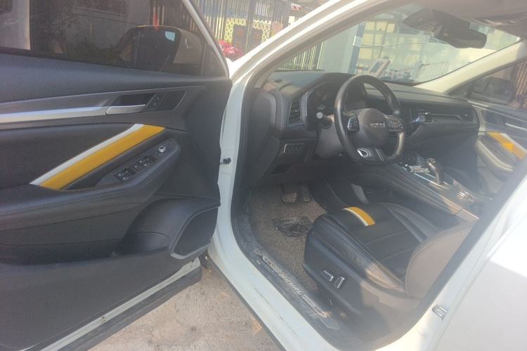 Used Haval F7x 2019 2.0T Two-Wheel Drive Intelligent Technology Edition Interior 3