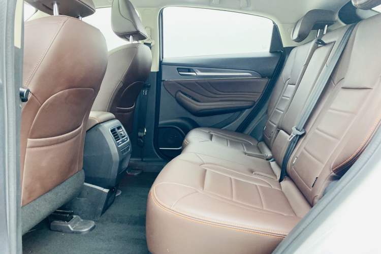 Used Haval F7x 2019 1.5T Two-Wheel Drive Smart & Trendy Edition Interior 4