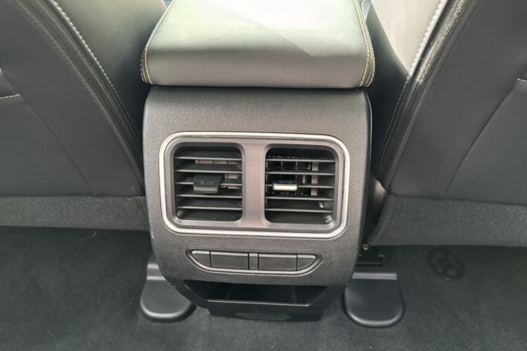 Used Haval F7x 2019 1.5T Two-Wheel Drive Intelligent Technology Edition Interior 4