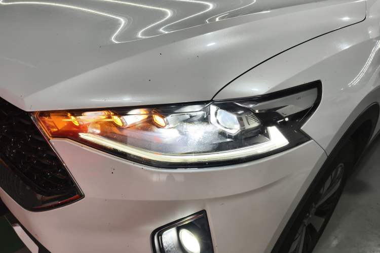 Used Haval F7x 2019 1.5T Two-Wheel Drive Smart & Trendy Edition Left Front Headlight