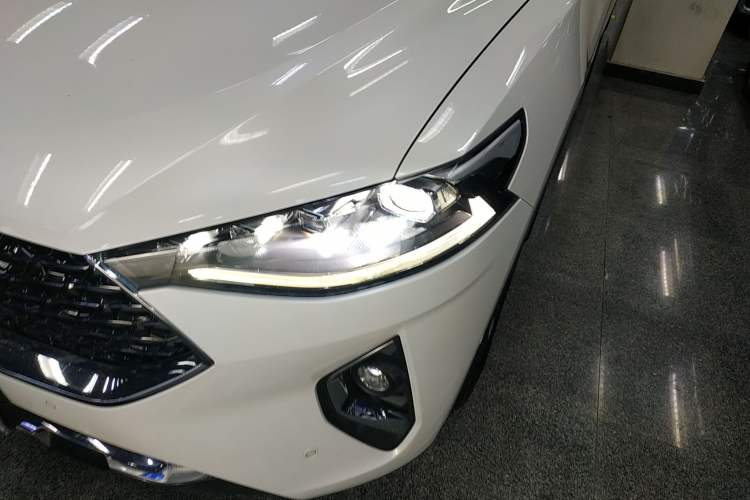 Used Haval F7x 2019 2.0T Two-Wheel Drive Intelligent Technology Edition Left Front Headlight