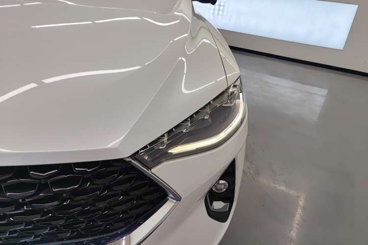 Used Haval F7x 2019 1.5T Two-Wheel Drive Smart & Trendy Edition Left Front Headlight