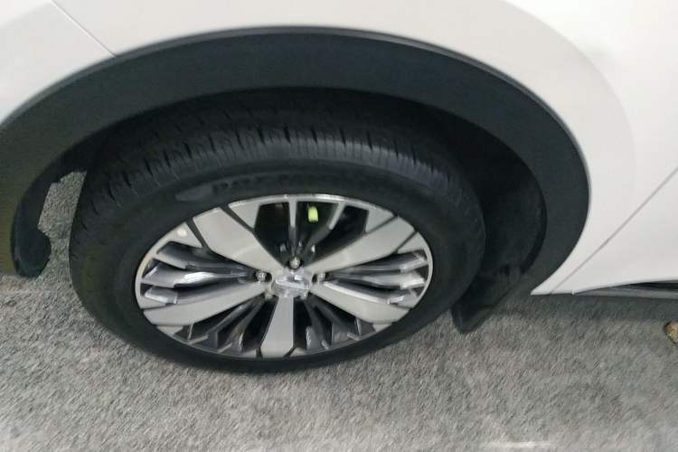 Used Haval F7x 2019 2.0T Two-Wheel Drive Intelligent Technology Edition Left Front Wheel Hub