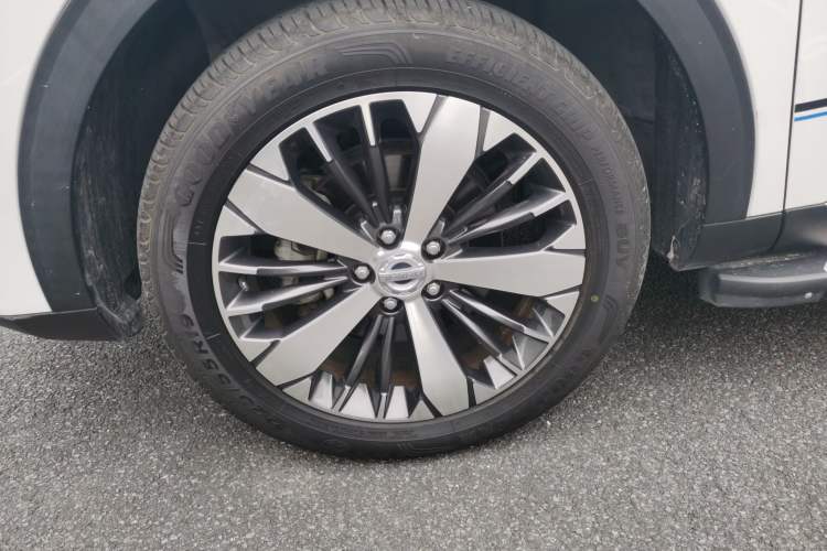 Used Haval F7x 2019 1.5T Two-Wheel Drive Intelligent Technology Edition Left Front Wheel Hub