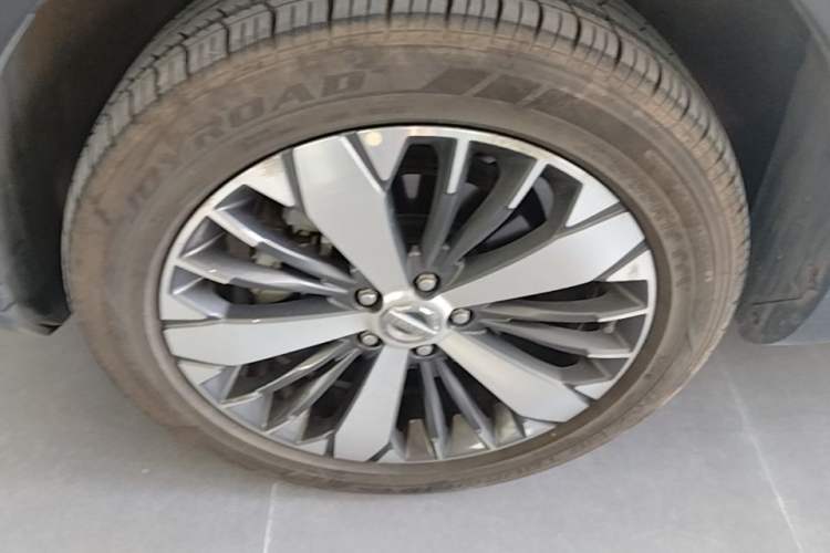 Used Haval F7x 2019 2.0T Two-Wheel Drive Smart & Stylish Play Edition Left Front Wheel Hub