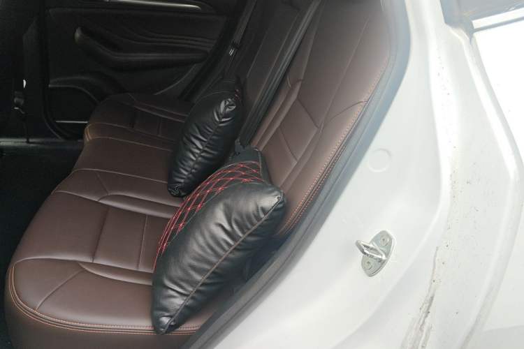 Used Haval F7x 2019 1.5T Two-Wheel Drive Smart & Trendy Edition Left Rear Seat
