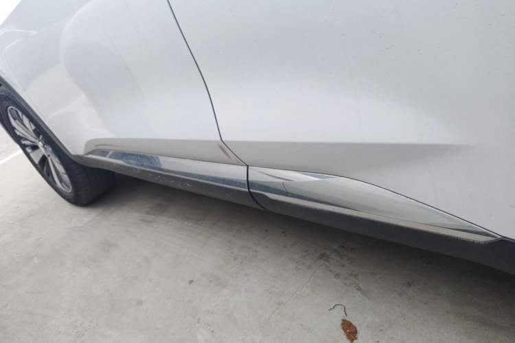 Used Haval F7x 2019 1.5T Two-Wheel Drive Smart & Trendy Edition Left Side Sill