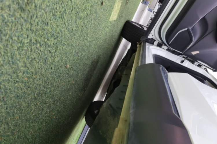 Used Haval F7x 2019 1.5T Two-Wheel Drive Smart & Trendy Edition Left Side Sill